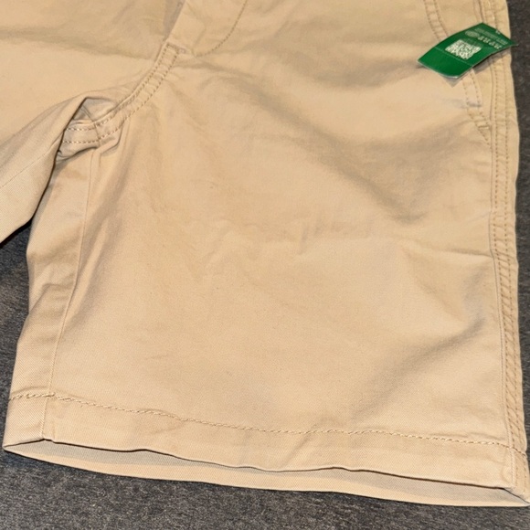 GAP- NWT Boys Khaki Shorts size 12 - Picture 9 of 14